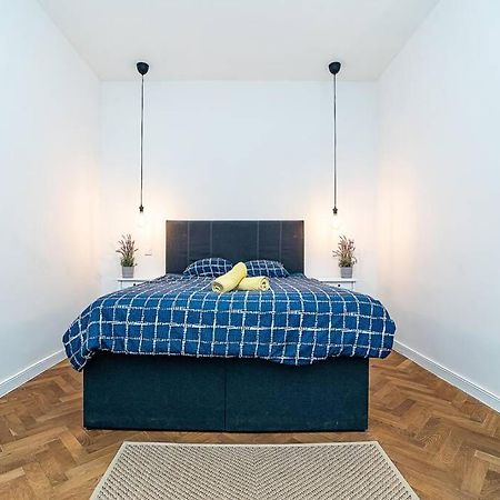 Elegant, Modern, 2-Bed Flat By Museum Of Prague Lejlighed Eksteriør billede