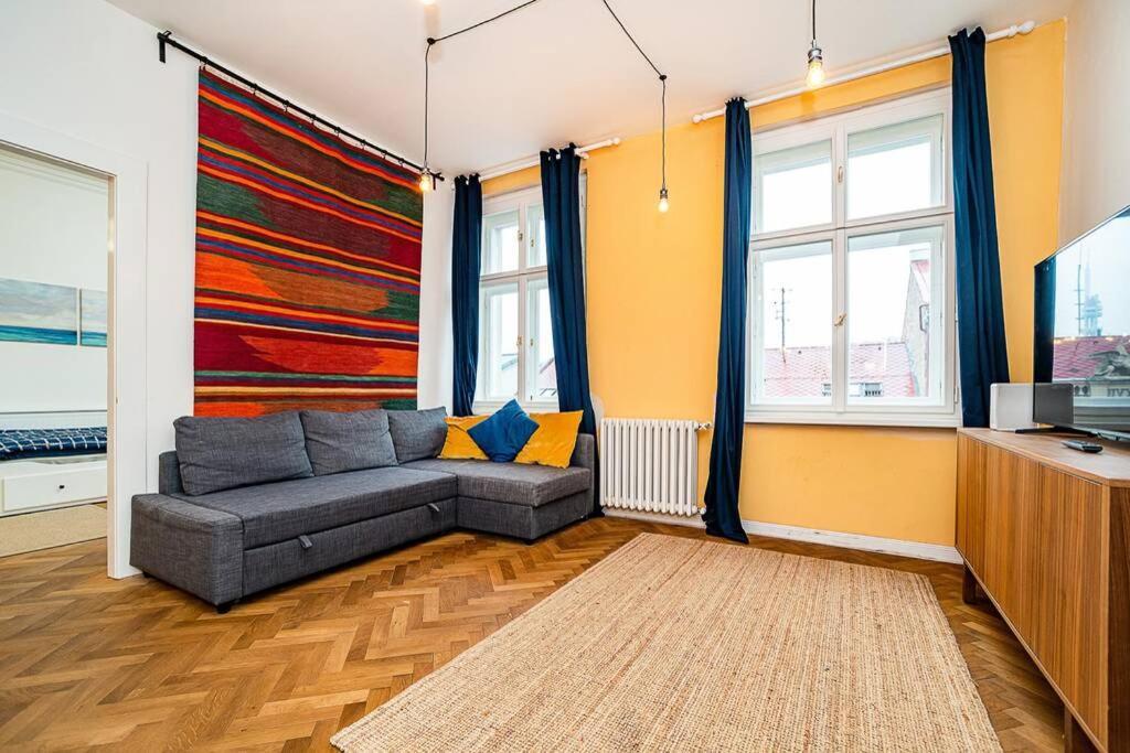 Elegant, Modern, 2-Bed Flat By Museum Of Prague Lejlighed Eksteriør billede
