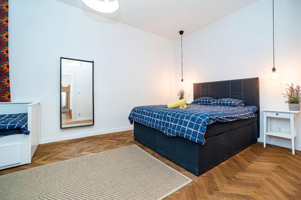 Elegant, Modern, 2-Bed Flat By Museum Of Prague Lejlighed Eksteriør billede
