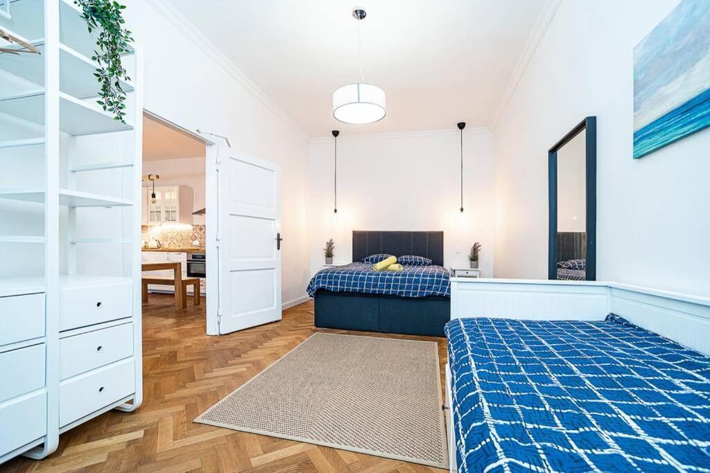 Elegant, Modern, 2-Bed Flat By Museum Of Prague Lejlighed Eksteriør billede